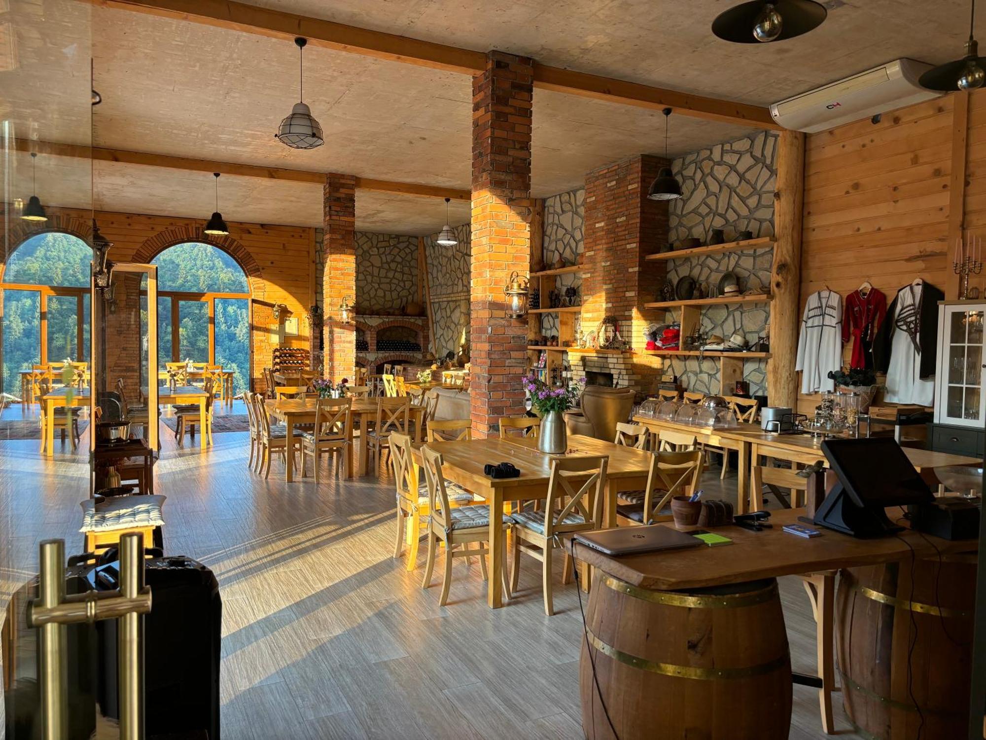 Hotel Chateau Iveri Varjanisi Exteriér fotografie